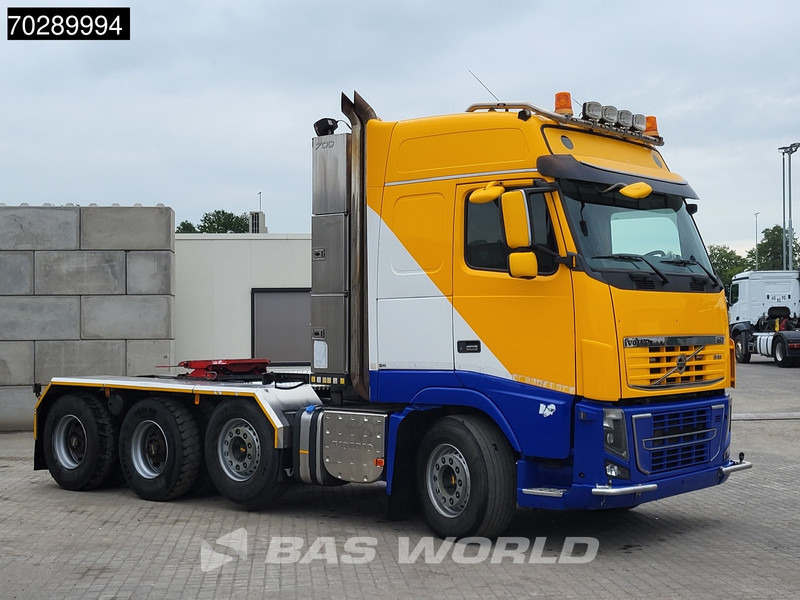Volvo FH16 700 FH16 8X4 90T! Retarder Big-Axle Lift+Lenkachse Euro 5 - Sattelzugmaschine: das Bild 3 Volvo FH16 700 FH16 8X4 90T! Retarder Big-Axle Lift+Lenkachse Euro 5 - Sattelzugmaschine: das Bild 3