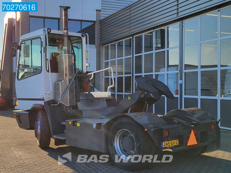 Terberg YT182 4X2 - Terminaltraktor: das Bild 2 Terberg YT182 4X2 - Terminaltraktor: das Bild 2