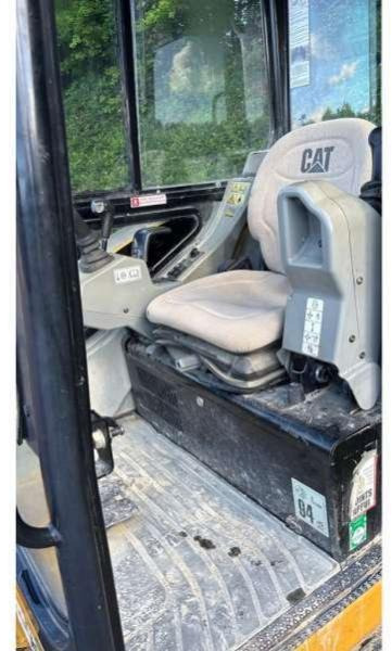 Caterpillar 302.5C - Minibagger: das Bild 4 Caterpillar 302.5C - Minibagger: das Bild 4