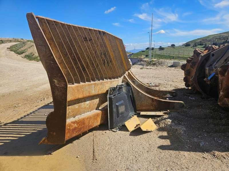 Caterpillar 836H - Walzenzug: das Bild 5 Caterpillar 836H - Walzenzug: das Bild 5