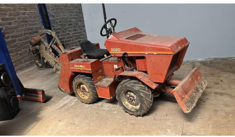 DITCH WITCH 2020K - Grabenbagger/ Grabenfräse: das Bild 1 DITCH WITCH 2020K - Grabenbagger/ Grabenfräse: das Bild 1