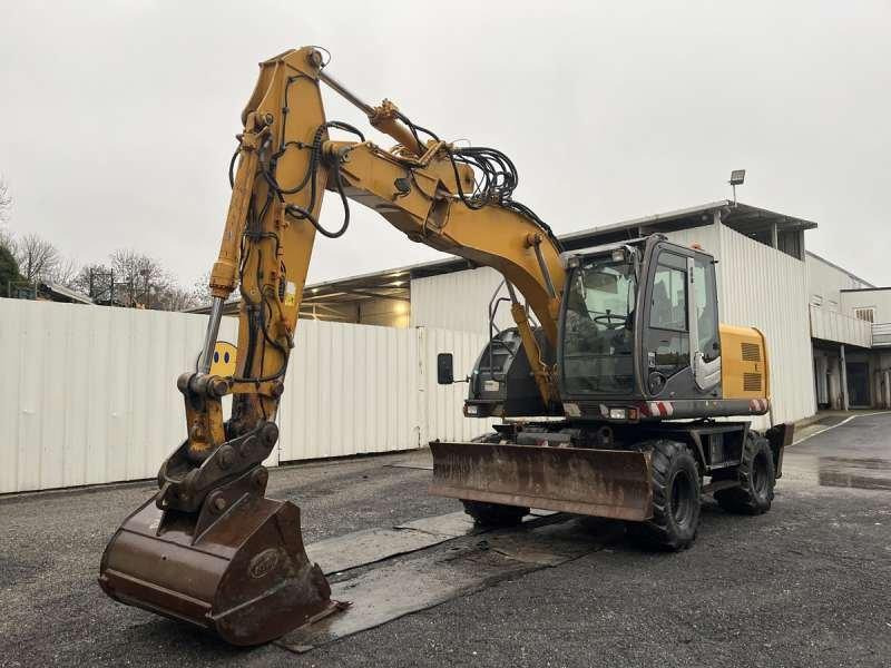 Hitachi ZX140W-3 - Mobilbagger: das Bild 2 Hitachi ZX140W-3 - Mobilbagger: das Bild 2