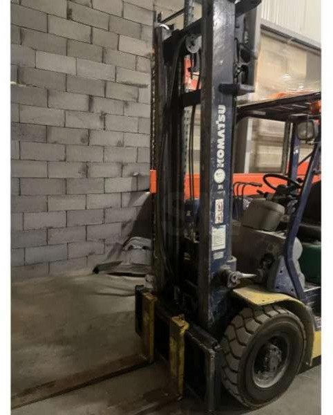 Komatsu FD25T-14 - Dieselstapler: das Bild 2 Komatsu FD25T-14 - Dieselstapler: das Bild 2