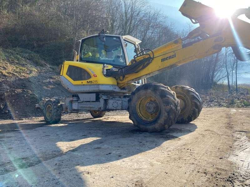 MENZI MUCK M525 - Schreitbagger: das Bild 2 MENZI MUCK M525 - Schreitbagger: das Bild 2