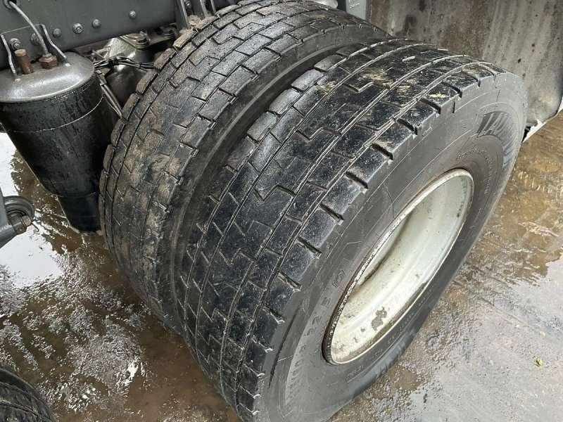 Abrollkipper Mercedes ACTROS 2544: das Bild 19