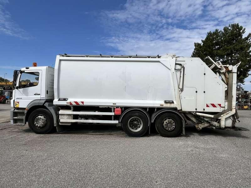 Mercedes AXOR 2533 - Müllwagen: das Bild 4 Mercedes AXOR 2533 - Müllwagen: das Bild 4