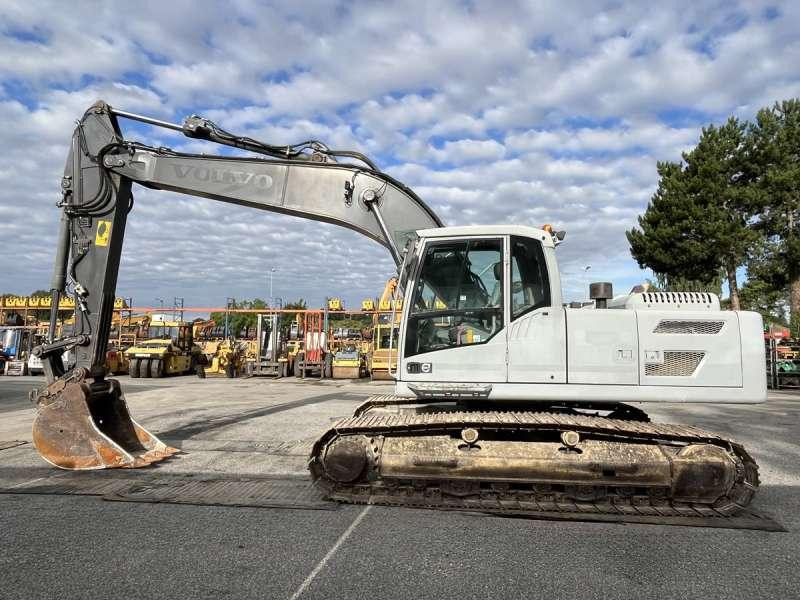 Volvo EC220DL - Kettenbagger: das Bild 4 Volvo EC220DL - Kettenbagger: das Bild 4