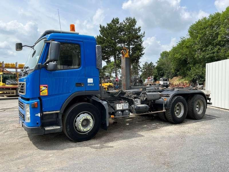 Volvo FM12 - 340 - Abrollkipper: das Bild 3 Volvo FM12 - 340 - Abrollkipper: das Bild 3