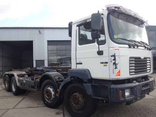 MAN 35-364 chassis cabine manual diesel pomp 6 cil 8x4 - Fahrgestell LKW: das Bild 1 MAN 35-364 chassis cabine manual diesel pomp 6 cil 8x4 - Fahrgestell LKW: das Bild 1