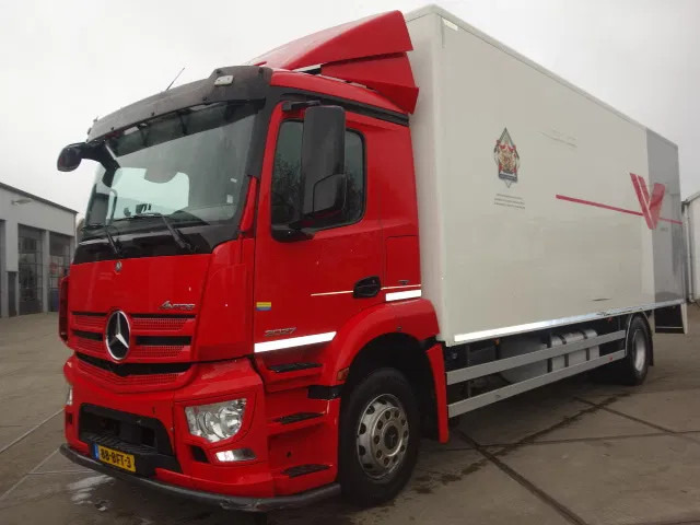 Mercedes-Benz Antos 2027 - Koffer LKW: das Bild 1 Mercedes-Benz Antos 2027 - Koffer LKW: das Bild 1