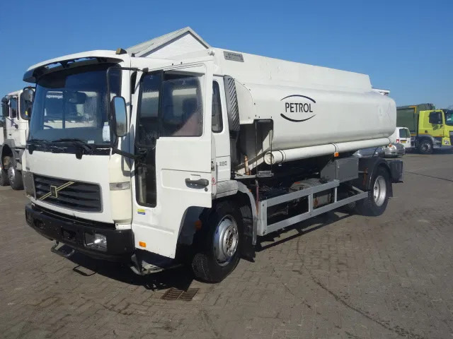 Volvo FL 240 220PK 12000 LITER STEELSPRINGS - Tankwagen: das Bild 2 Volvo FL 240 220PK 12000 LITER STEELSPRINGS - Tankwagen: das Bild 2