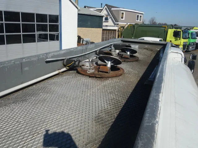 Volvo FL 240 220PK 12000 LITER STEELSPRINGS - Tankwagen: das Bild 4 Volvo FL 240 220PK 12000 LITER STEELSPRINGS - Tankwagen: das Bild 4