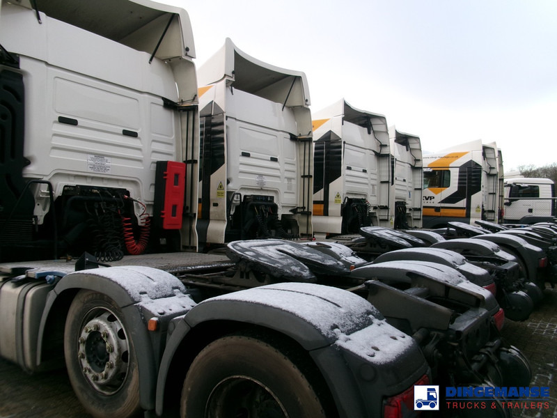 Sattelzugmaschine MAN TGX 26.460 6X2 RHD Euro 6: das Bild 9