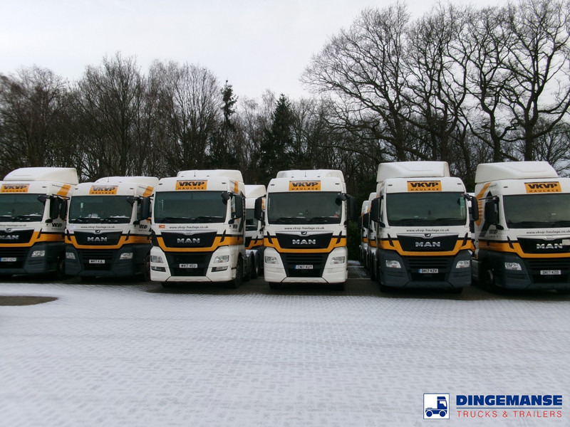 Sattelzugmaschine MAN TGX 26.460 6X2 RHD Euro 6: das Bild 12