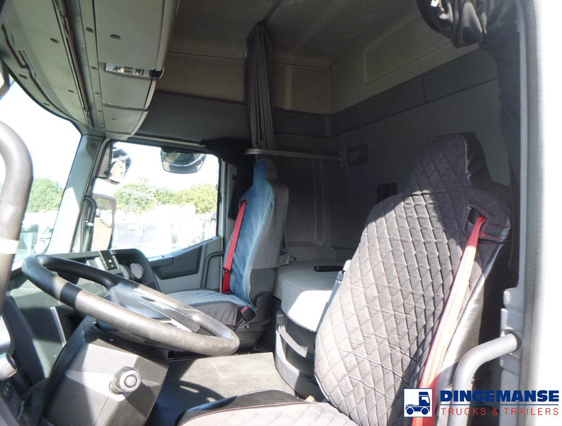Innenraum Bild 1: Sattelzugmaschine Renault T 460 4x2 Euro 6 + PTO + ADR