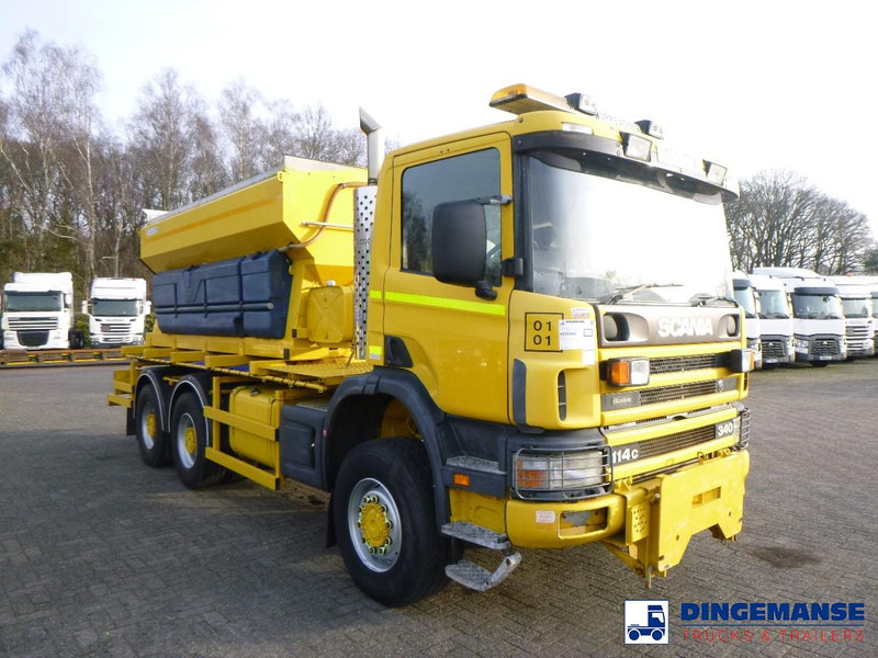 Scania P114-340 CB 6X6 RHD gritter / snow plough - Schneeräumfahrzeug: das Bild 2 Scania P114-340 CB 6X6 RHD gritter / snow plough - Schneeräumfahrzeug: das Bild 2