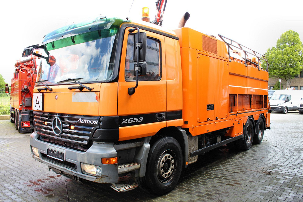 Mercedes-Benz Actros 2653 6x4 V8 Müller 16m³ Saug u.Spül-Kombi - Saug-/ Spülfahrzeug: das Bild 2 Mercedes-Benz Actros 2653 6x4 V8 Müller 16m³ Saug u.Spül-Kombi - Saug-/ Spülfahrzeug: das Bild 2