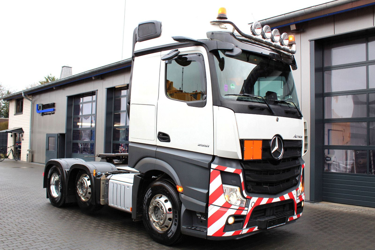 Mercedes-Benz Actros 2551 6x2 BigSpace 68 to Schwerlast + LIFT - Sattelzugmaschine: das Bild 1 Mercedes-Benz Actros 2551 6x2 BigSpace 68 to Schwerlast + LIFT - Sattelzugmaschine: das Bild 1