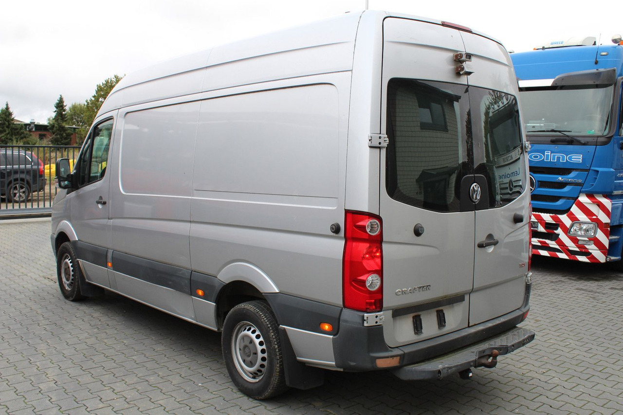 Volkswagen Crafter 2.5 TDI Kasten 3,5 t + AHK, Klima, - Kastenwagen: das Bild 4 Volkswagen Crafter 2.5 TDI Kasten 3,5 t + AHK, Klima, - Kastenwagen: das Bild 4