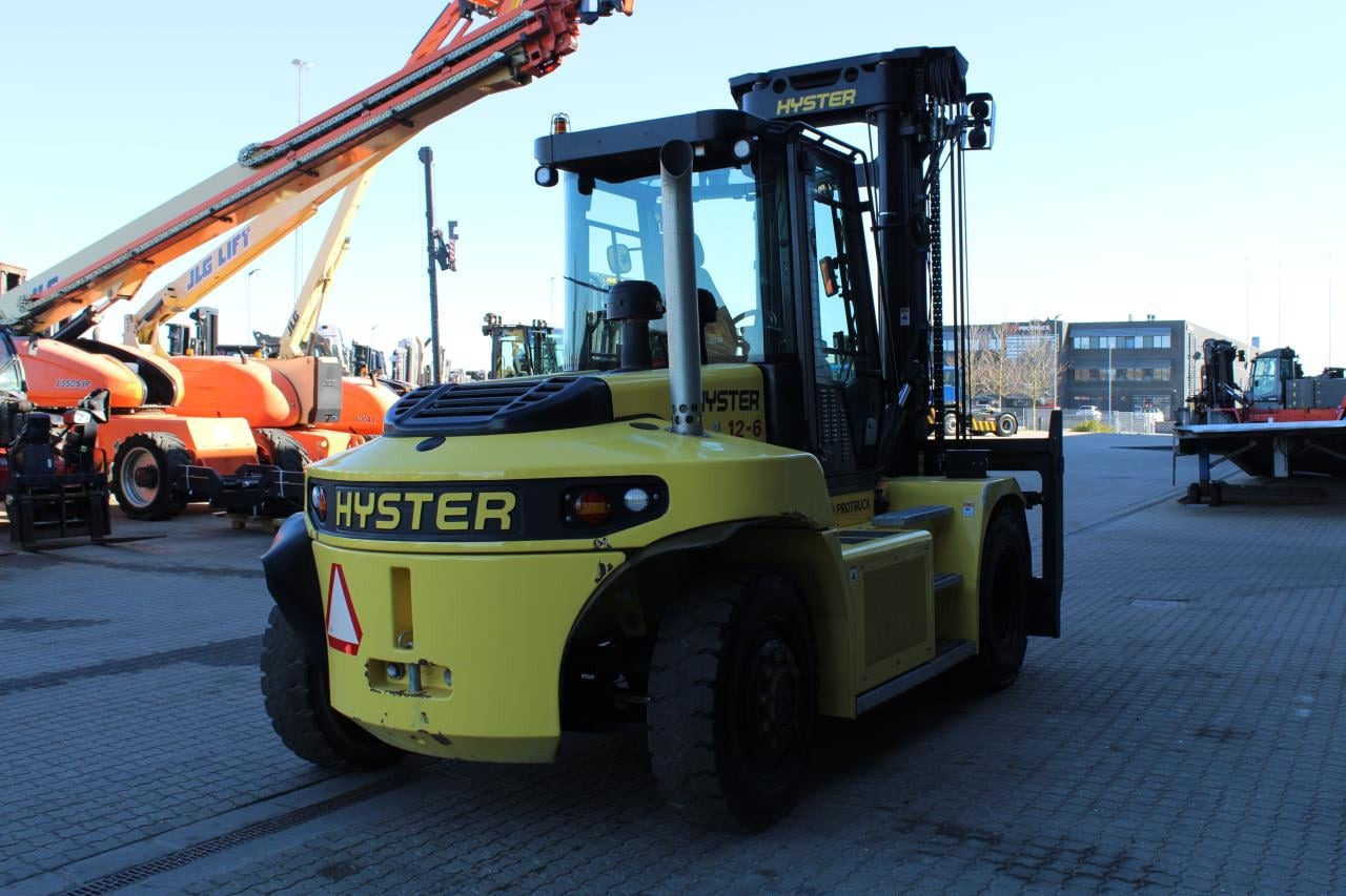 Hyster H12XD6 - Dieselstapler: das Bild 3 Hyster H12XD6 - Dieselstapler: das Bild 3