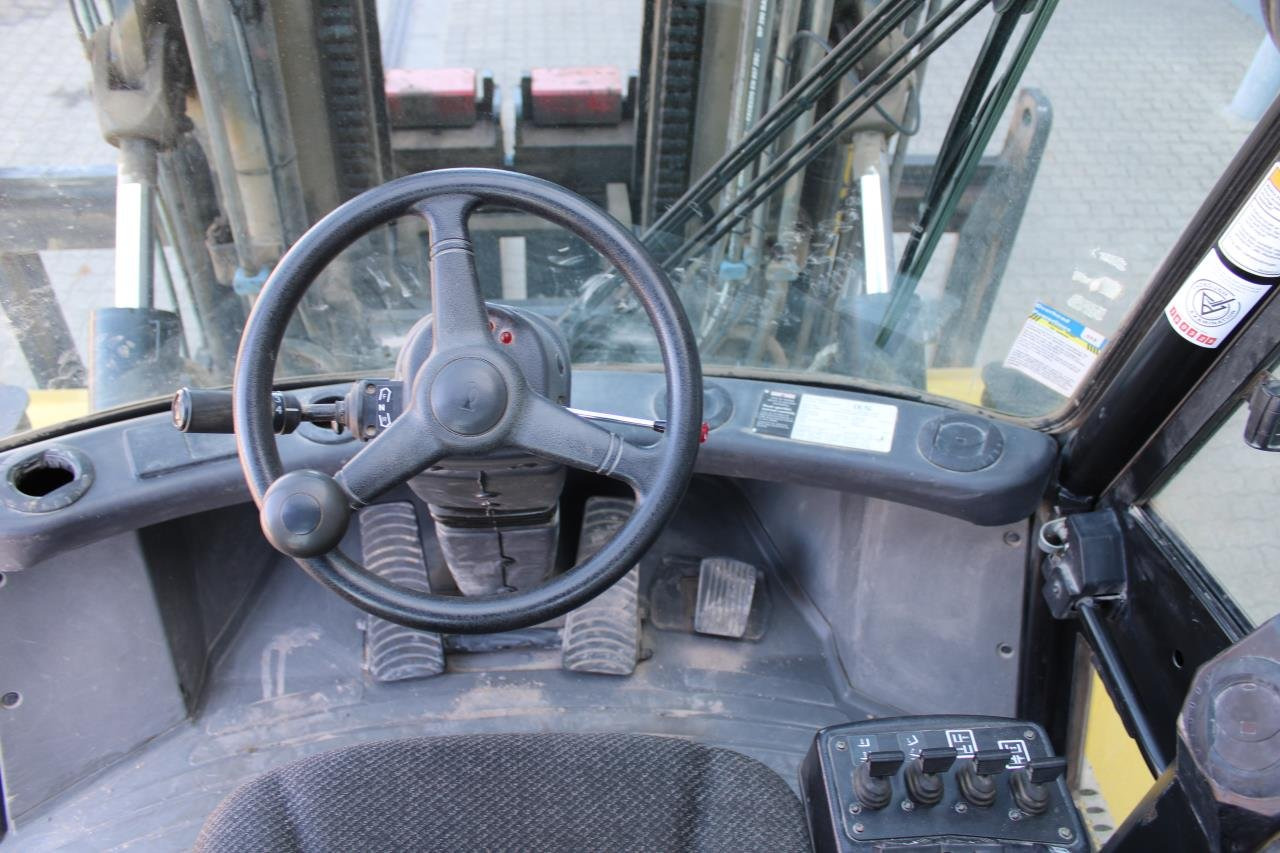 Hyster H9.00XM-6 - Dieselstapler: das Bild 4 Hyster H9.00XM-6 - Dieselstapler: das Bild 4