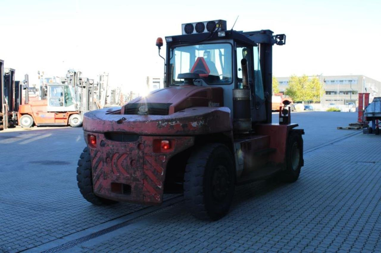 Kalmar DCE140-6 - Dieselstapler: das Bild 3 Kalmar DCE140-6 - Dieselstapler: das Bild 3