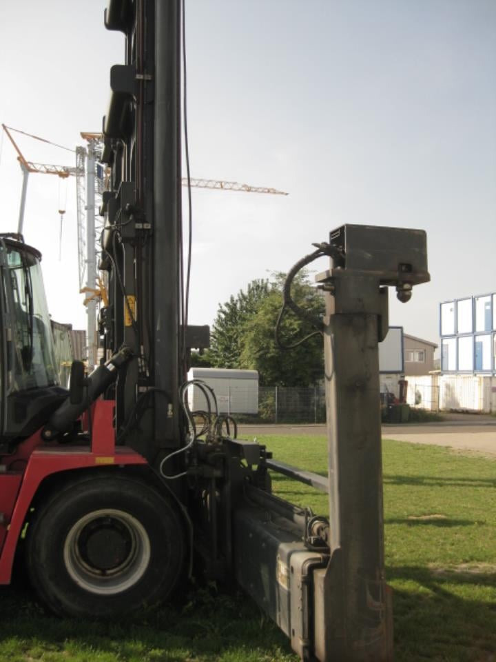 Kalmar DCG160-12 - Dieselstapler: das Bild 3 Kalmar DCG160-12 - Dieselstapler: das Bild 3