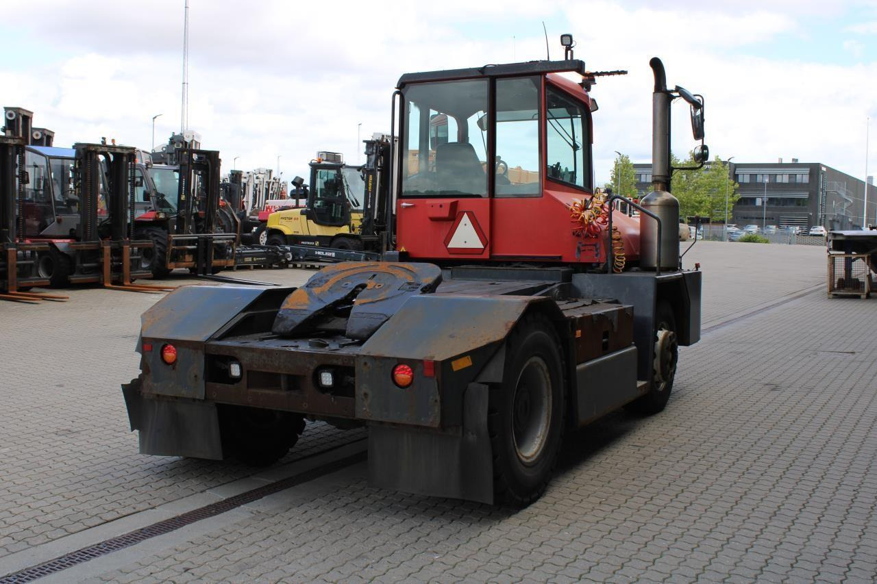 Kalmar TT618I - Terminaltraktor: das Bild 3 Kalmar TT618I - Terminaltraktor: das Bild 3