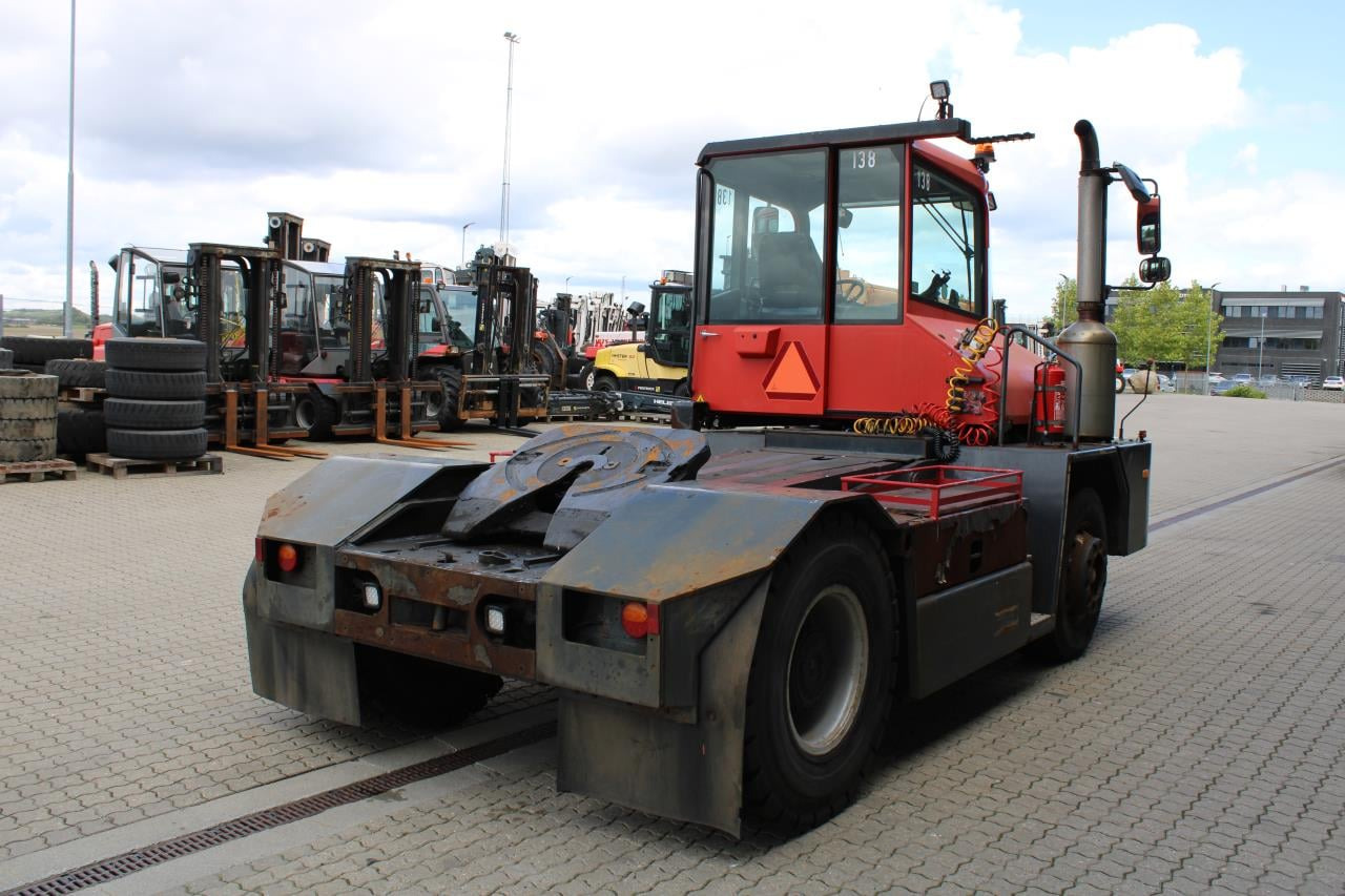 Kalmar TT618I - Terminaltraktor: das Bild 3 Kalmar TT618I - Terminaltraktor: das Bild 3