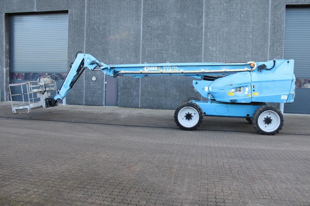 Manitou TJ280 - Teleskopbühne: das Bild 1 Manitou TJ280 - Teleskopbühne: das Bild 1