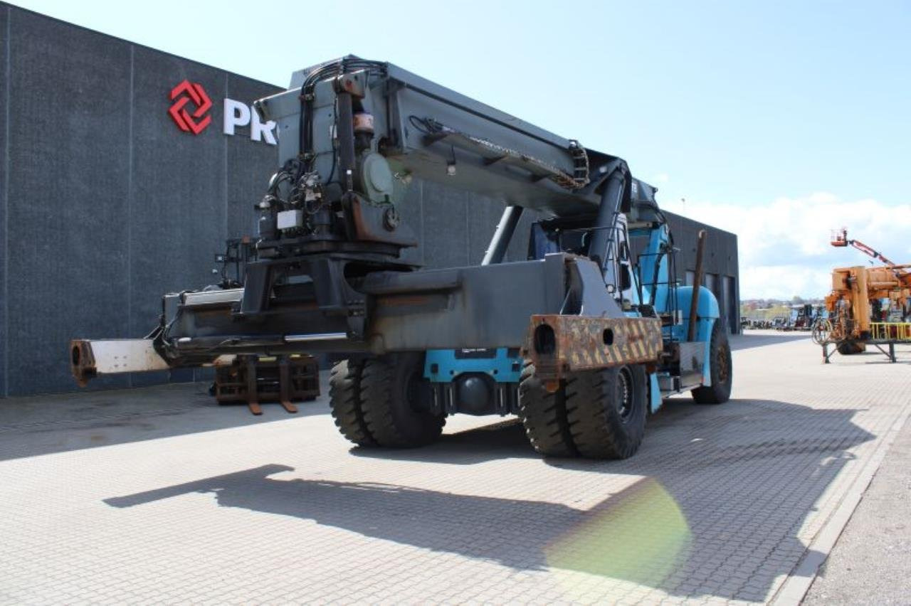 SMV SC45-31 TB5 - Reach stacker: das Bild 2 SMV SC45-31 TB5 - Reach stacker: das Bild 2