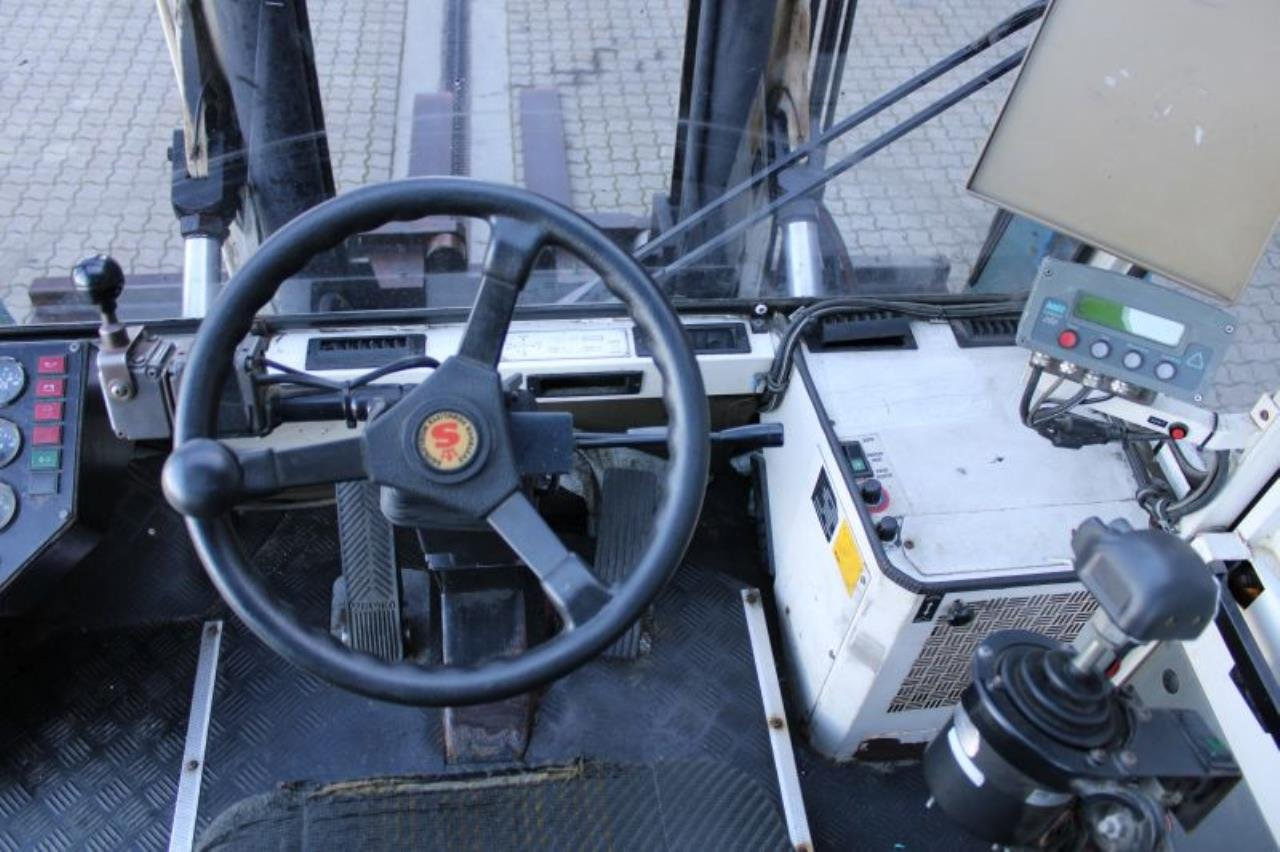 SveTruck 1090-32 - Dieselstapler: das Bild 4 SveTruck 1090-32 - Dieselstapler: das Bild 4