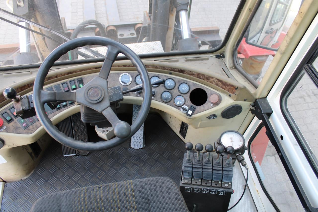 SveTruck 1260-30 - Dieselstapler: das Bild 4 SveTruck 1260-30 - Dieselstapler: das Bild 4