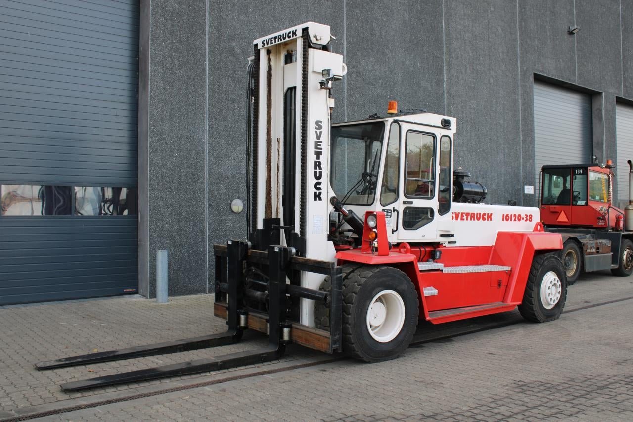 SveTruck 16120-38 - Dieselstapler: das Bild 2 SveTruck 16120-38 - Dieselstapler: das Bild 2