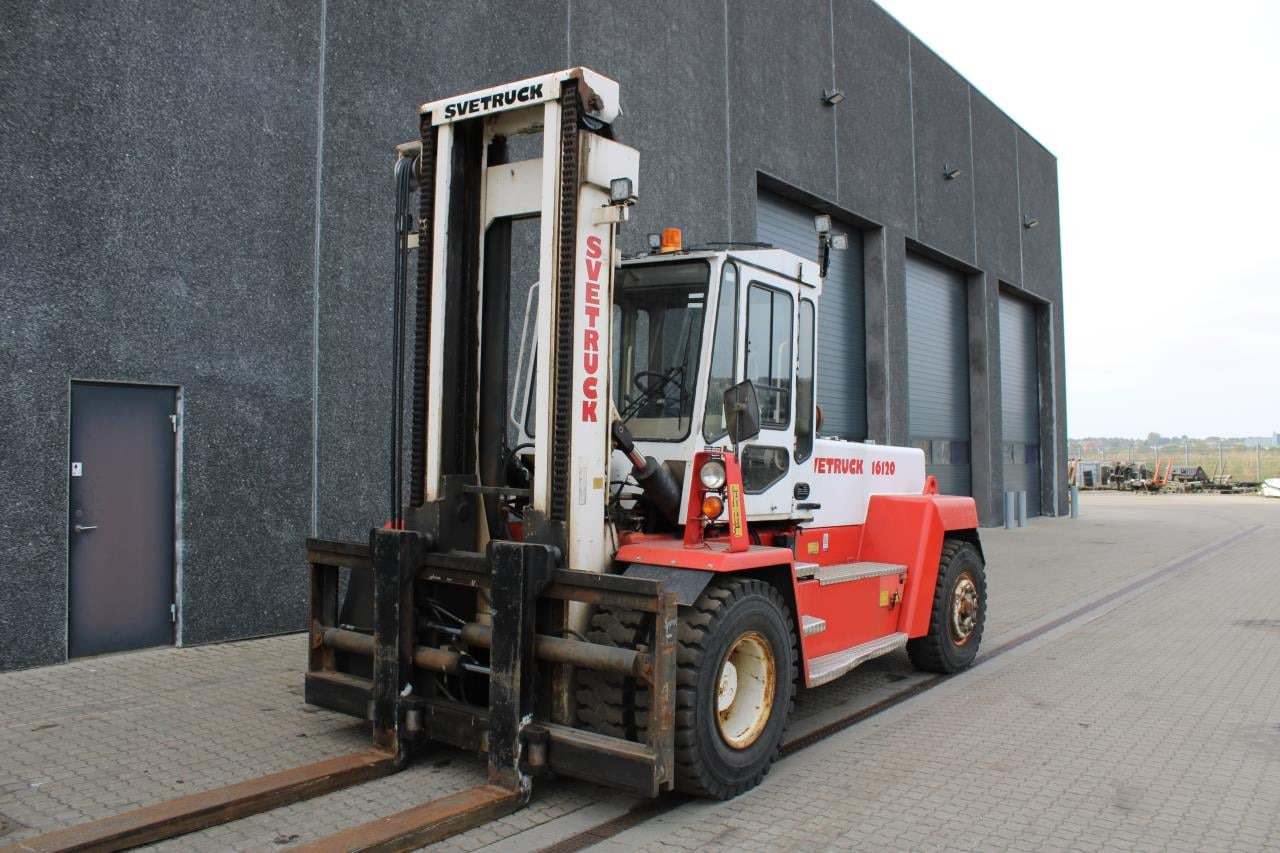 SveTruck 16120 - Dieselstapler: das Bild 3 SveTruck 16120 - Dieselstapler: das Bild 3