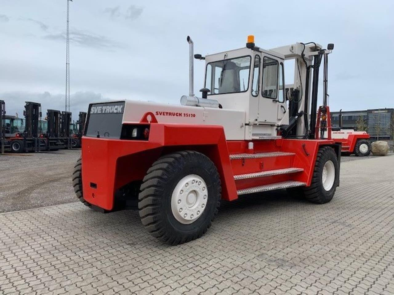 SveTruck 25120-42 - Dieselstapler: das Bild 3 SveTruck 25120-42 - Dieselstapler: das Bild 3