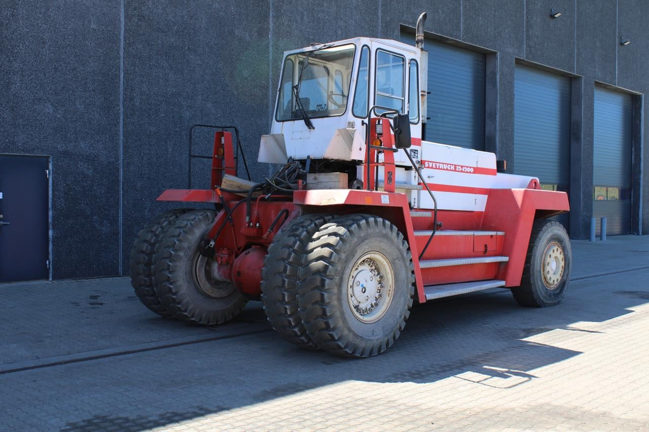 SveTruck 32120-47 - Dieselstapler: das Bild 2 SveTruck 32120-47 - Dieselstapler: das Bild 2