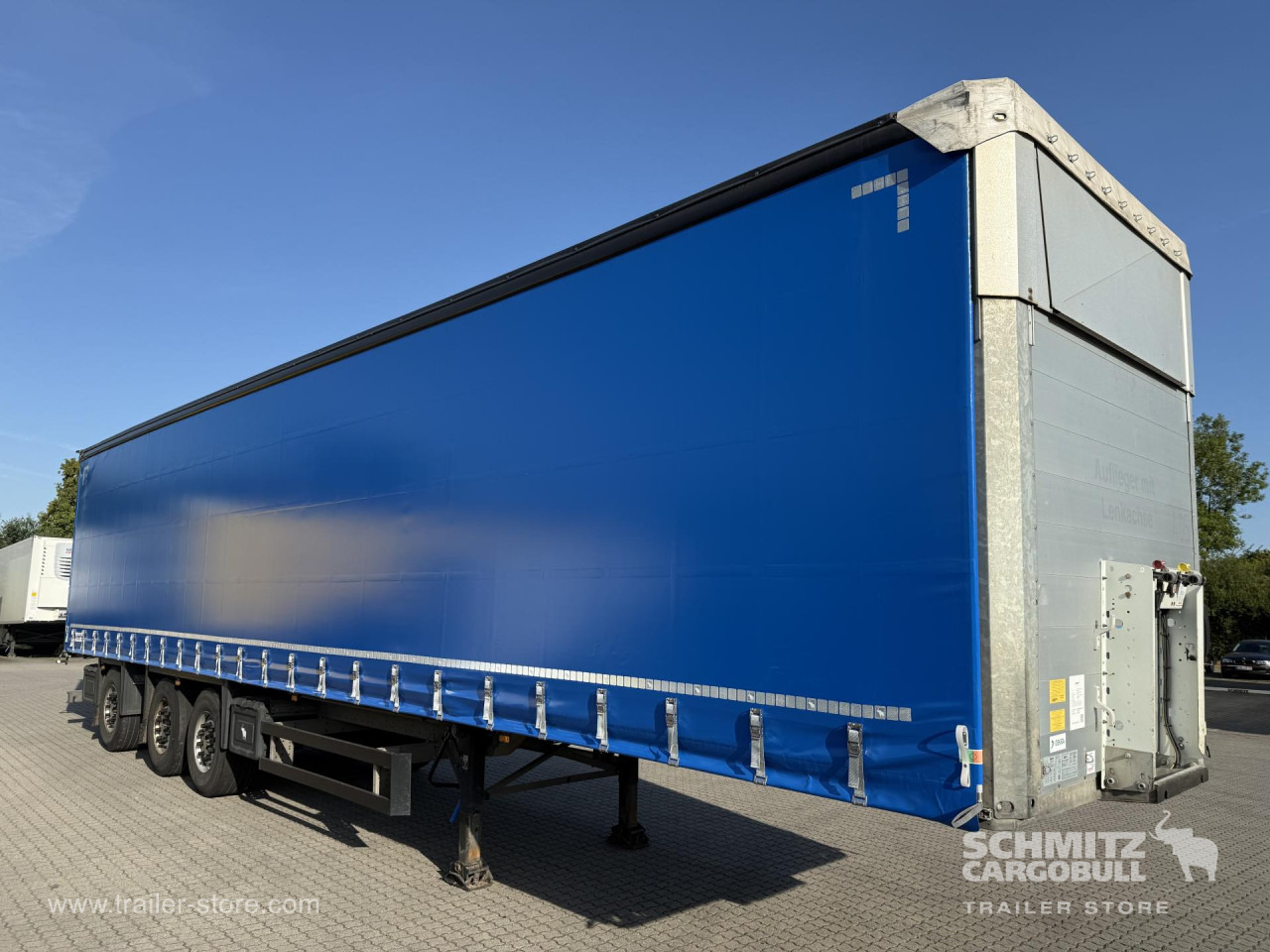 SCHMITZ Auflieger Curtainsider Standard Forklift holder - Planenauflieger: das Bild 1 SCHMITZ Auflieger Curtainsider Standard Forklift holder - Planenauflieger: das Bild 1