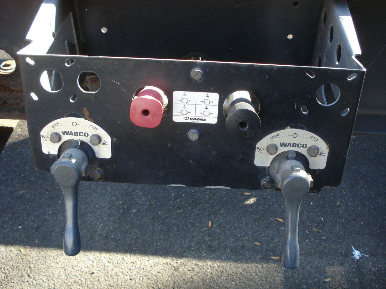 Krone AZ 18 A Drehschemel Zwillingsbereift! - Container/ Wechselfahrgestell Anhänger: das Bild 3 Krone AZ 18 A Drehschemel Zwillingsbereift! - Container/ Wechselfahrgestell Anhänger: das Bild 3