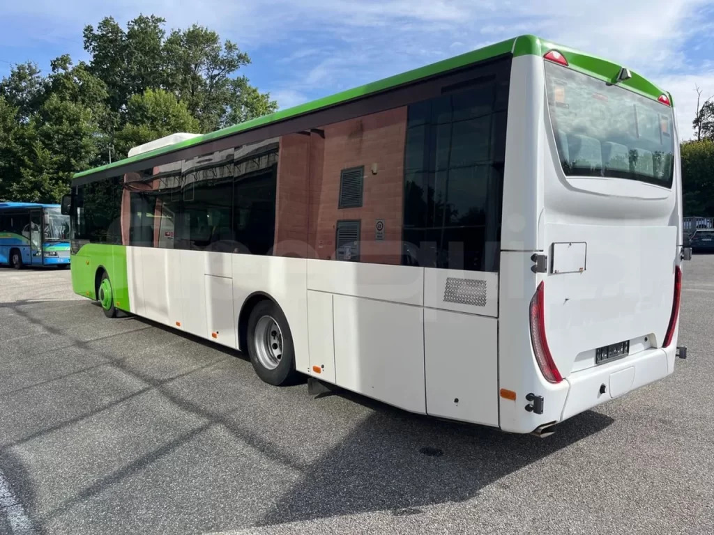 N.1 IVECO CROSSWAY LE – Anno 2014 - Überlandbus: das Bild 2 N.1 IVECO CROSSWAY LE – Anno 2014 - Überlandbus: das Bild 2