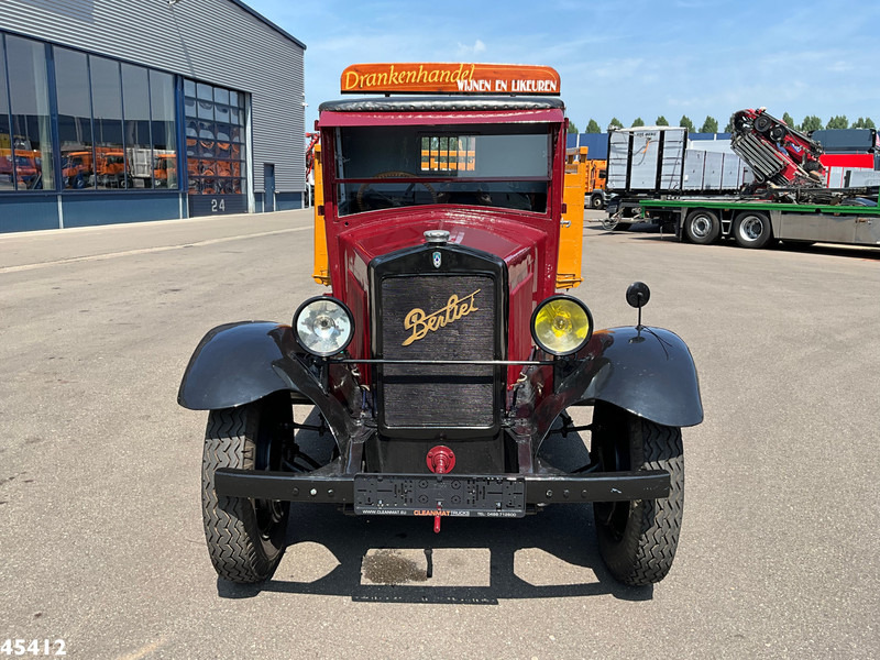 BERLIET V.H.A Oldtimer met open laadbak - Pritsche LKW: das Bild 2 BERLIET V.H.A Oldtimer met open laadbak - Pritsche LKW: das Bild 2