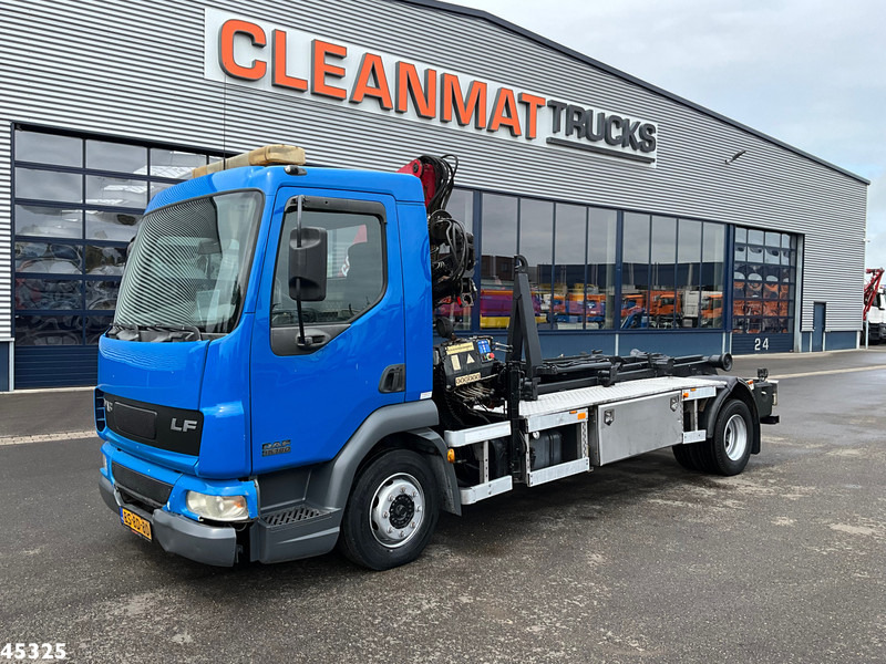 DAF FA 45 LF 180 HMF 7 Tonmeter laadkraan - Abrollkipper, Autokran: das Bild 2 DAF FA 45 LF 180 HMF 7 Tonmeter laadkraan - Abrollkipper, Autokran: das Bild 2