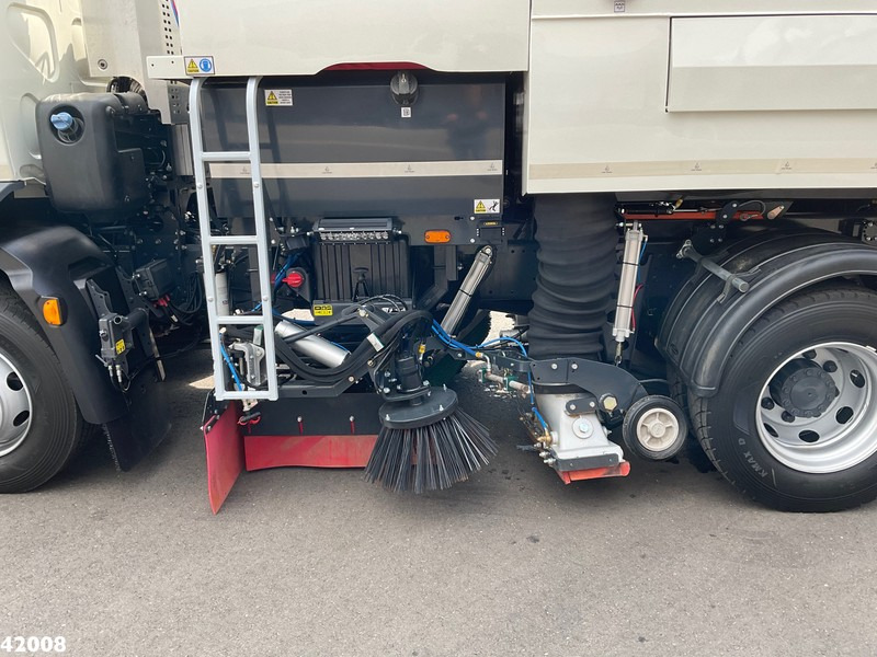 Kehrmaschine DAF FA LF 230 Johnston VT 650: das Bild 10