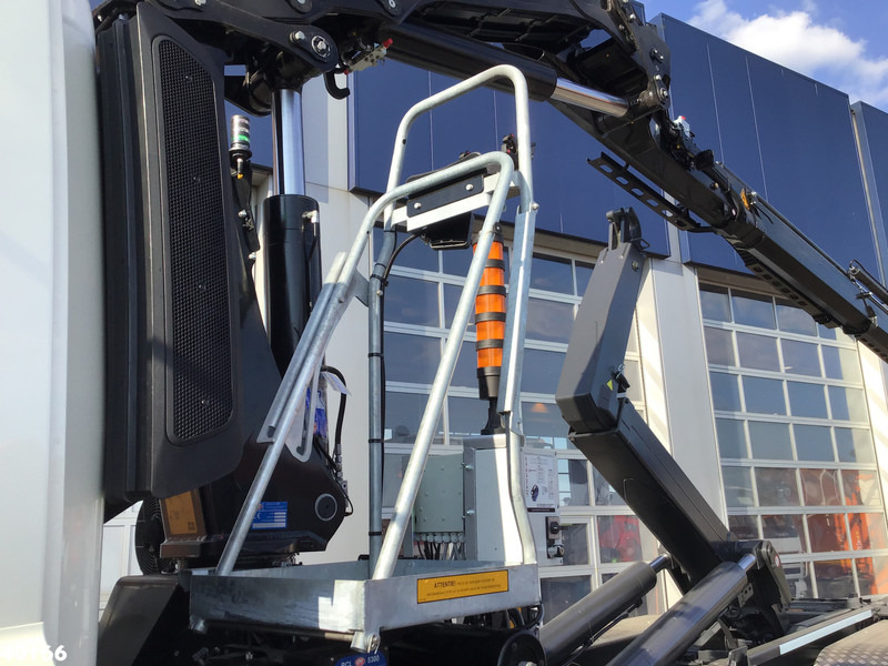 Abrollkipper, Autokran DAF FAN CF 430 HMF 23 ton/meter laadkraan + Welvaarts Weighing system: das Bild 12