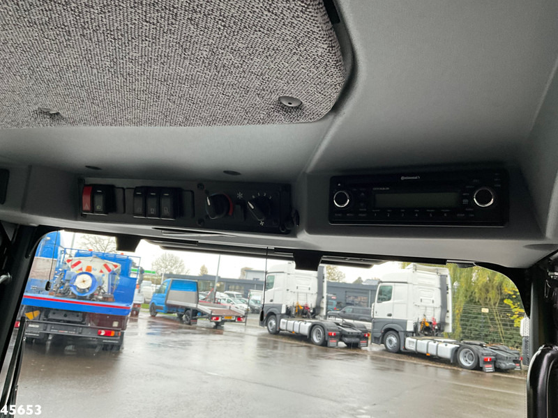 Kehrmaschine Kärcher MC 250 Just 16.579 km!: das Bild 14 Kehrmaschine Kärcher MC 250 Just 16.579 km!: das Bild 14