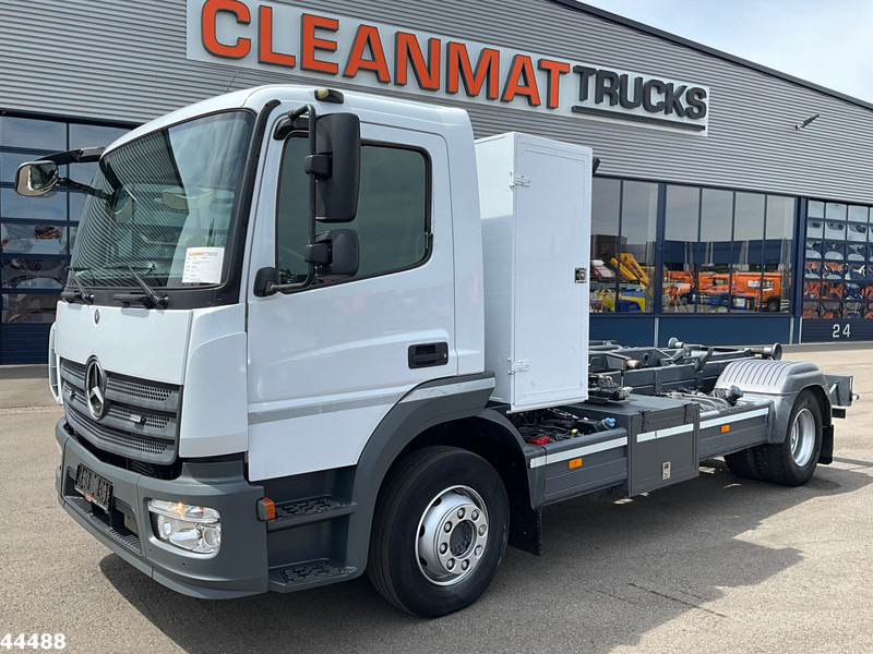 Mercedes-Benz Atego 1218 Euro 6 Manual 7 Ton haakarmsysteem - Abrollkipper: das Bild 2 Mercedes-Benz Atego 1218 Euro 6 Manual 7 Ton haakarmsysteem - Abrollkipper: das Bild 2