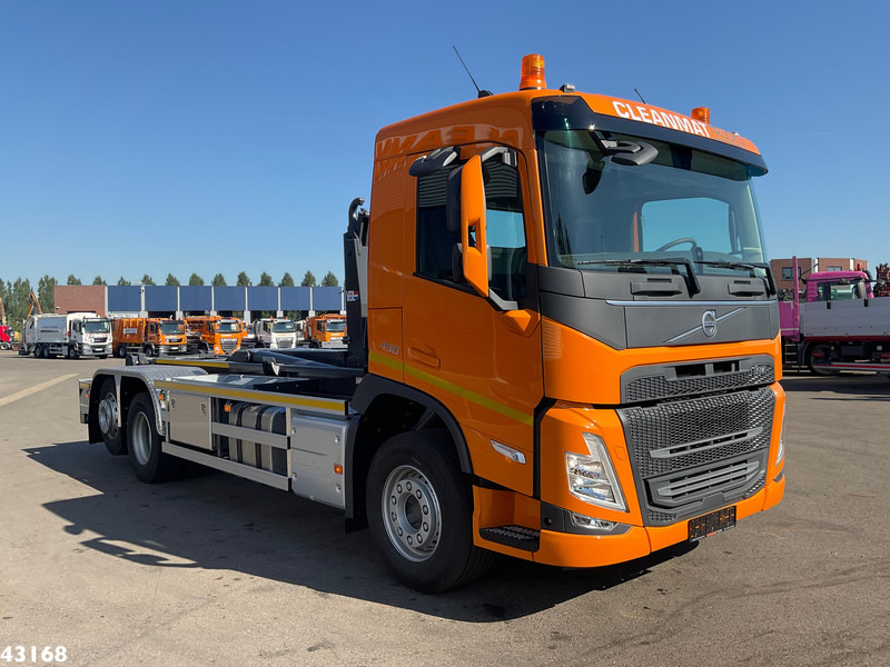 Volvo FM 430 VDL 21 Ton haakarmsysteem - Abrollkipper: das Bild 3 Volvo FM 430 VDL 21 Ton haakarmsysteem - Abrollkipper: das Bild 3