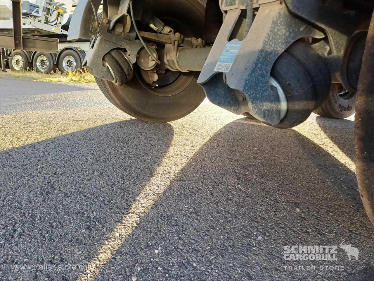 SCHMITZ Auflieger Kipper Alukastenmulde 44m³ - Kipper Auflieger: das Bild 3 SCHMITZ Auflieger Kipper Alukastenmulde 44m³ - Kipper Auflieger: das Bild 3