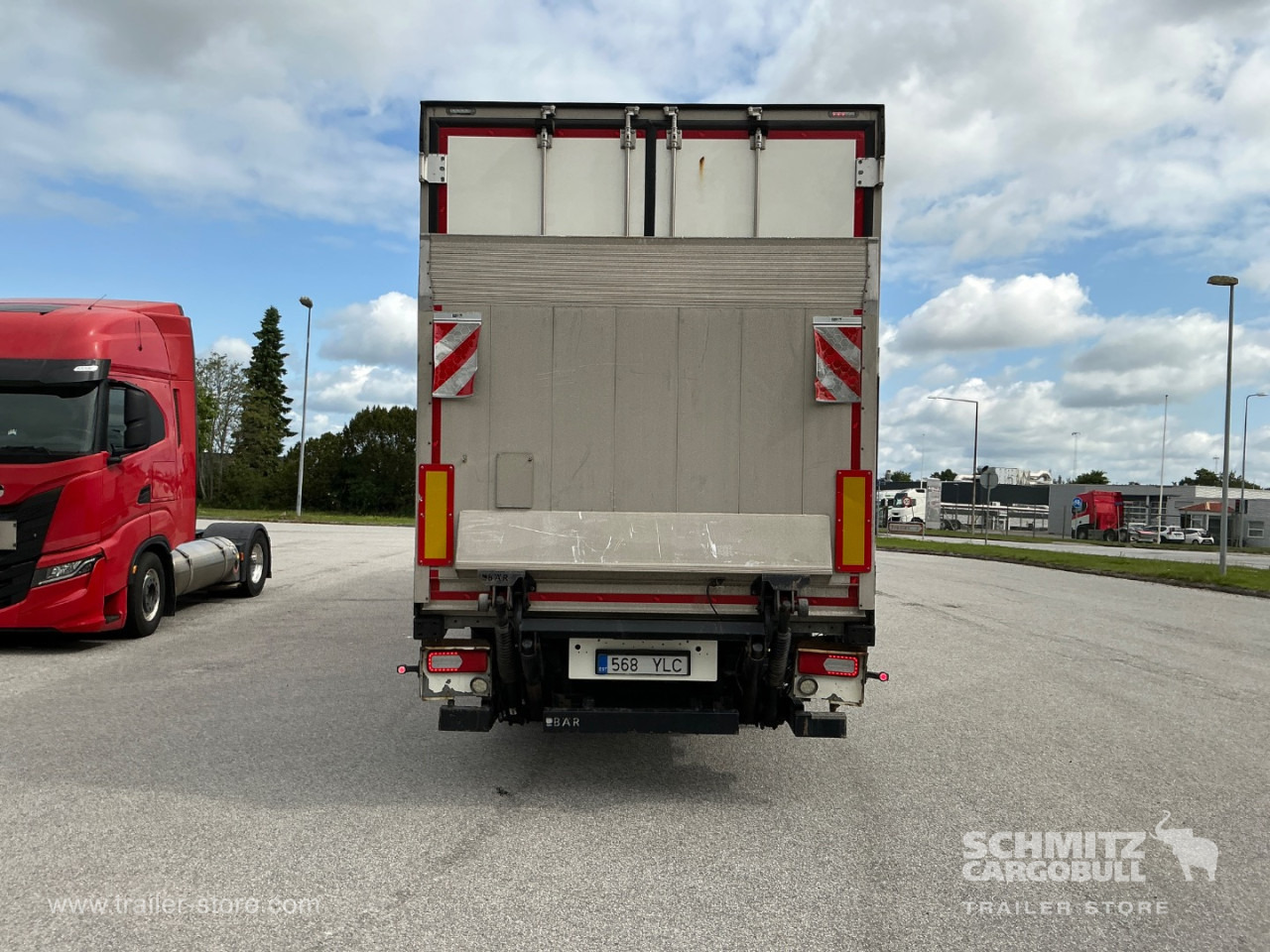 Isotherm Auflieger SCHMITZ Reefer Multitemp Double deck Taillift: das Bild 12