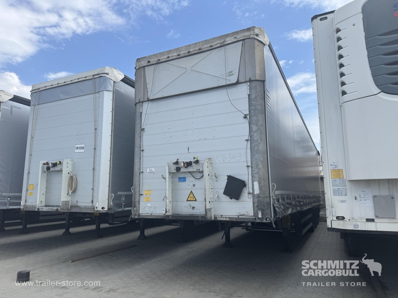 SCHMITZ Curtainsider Mega - Planenauflieger: das Bild 4 SCHMITZ Curtainsider Mega - Planenauflieger: das Bild 4